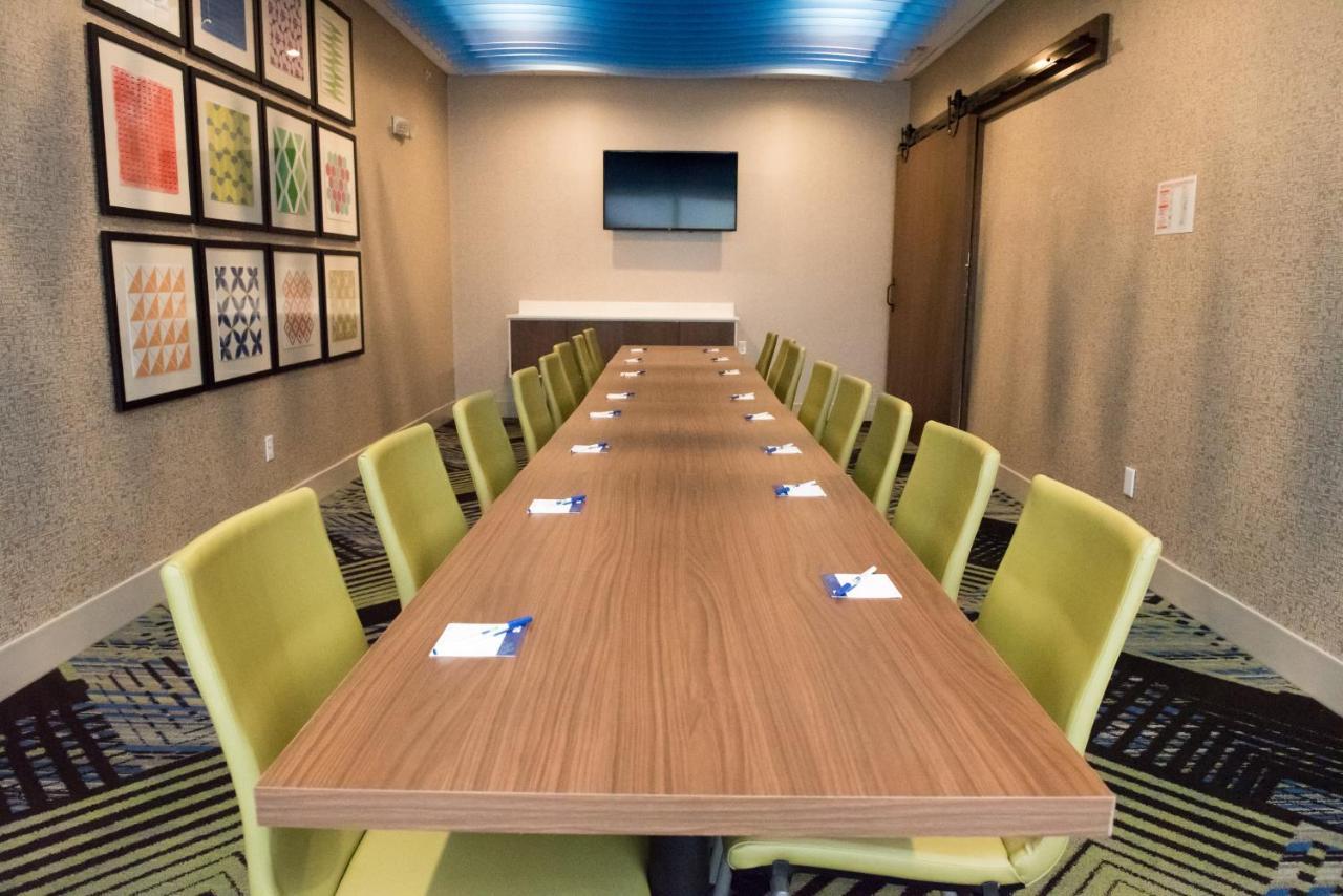 Holiday Inn Express & Suites Dayton North - Vandalia By Ihg Eksteriør billede